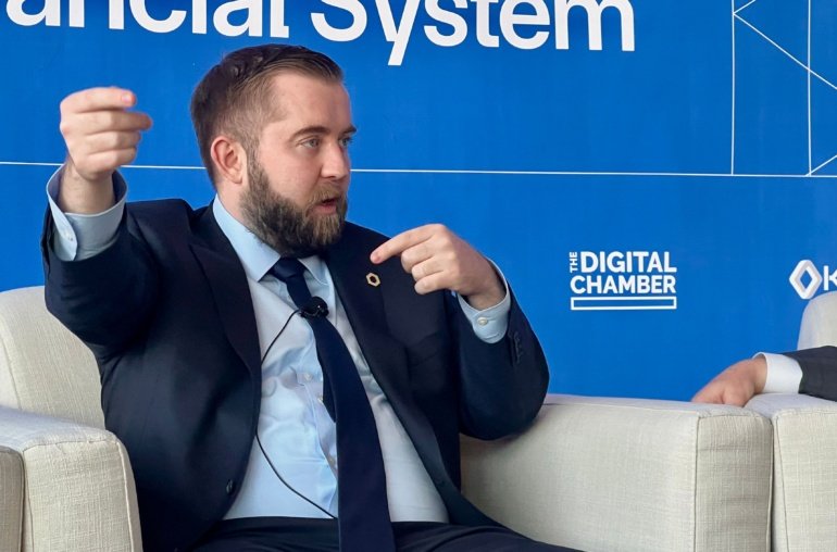 Chainlink Teams Up With NYSE-Parent ICE to Bring FX, Precious Metals Data On-Chain