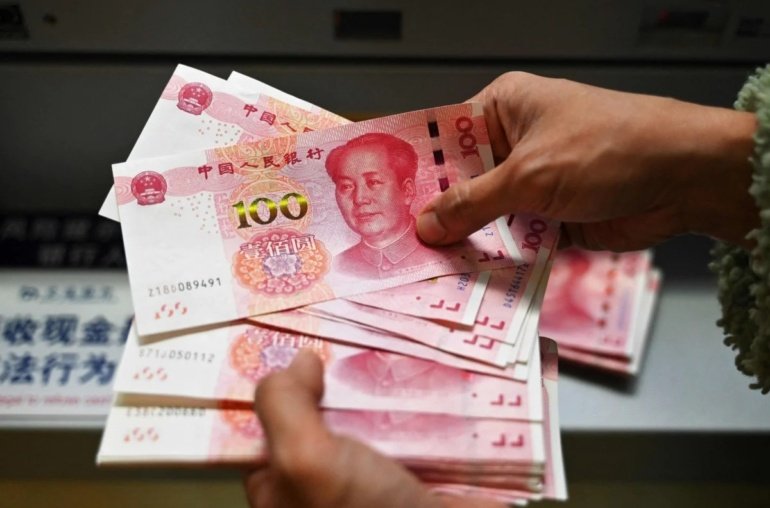 Chinese Exporters Swap Dollar for Yuan in Trade