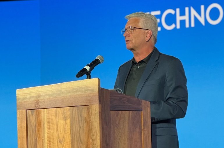 Crypto Is ‘Nothing To Be Afraid Of’ Says Fed Governor Chris Waller