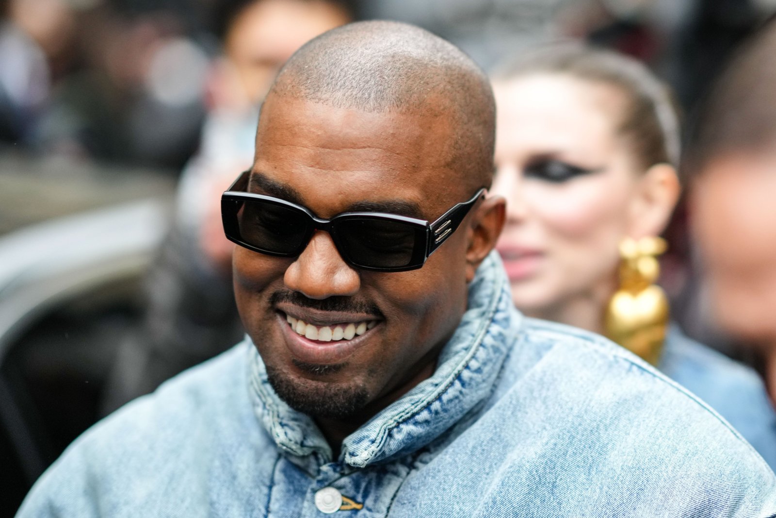 Insiders Cash In Millions as Rapper Ye ‘Apparently’ Issues Solana-Based YZY Token