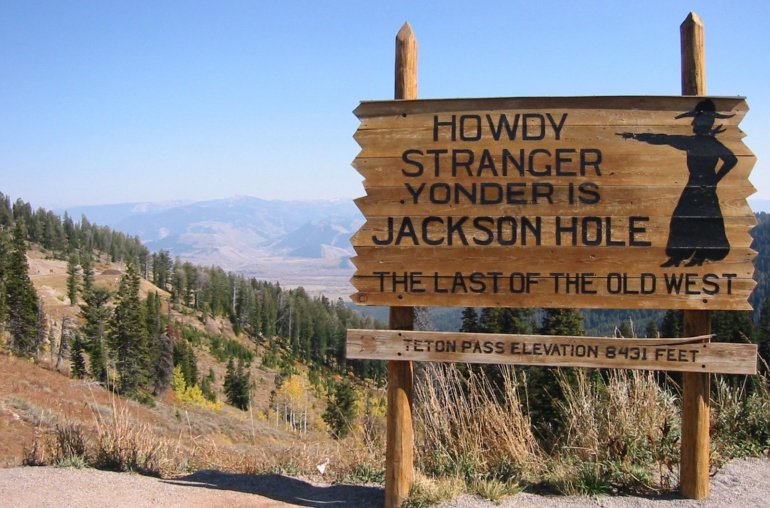 Jerome Powell, Jackson Hole Weigh on Digital Assets: Crypto Daybook Americas