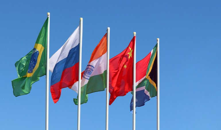 Just 1 BRICS Country Endorsed To Replace the US Dollar
