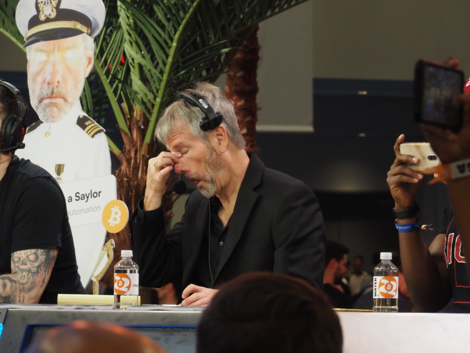 Michael Saylor’s MSTR Declines 7.8% Alongside Drop in Bitcoin