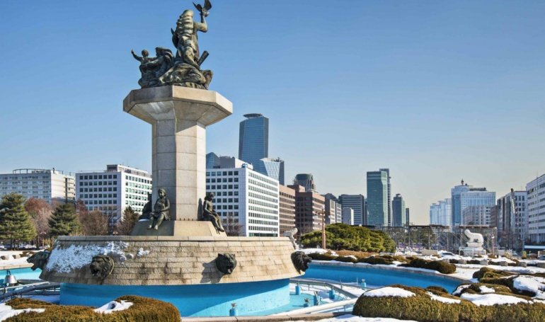 Shinhan, Hana, Woori, KB Financial Said to Meet Tether, Circle on Won Stablecoins: Report