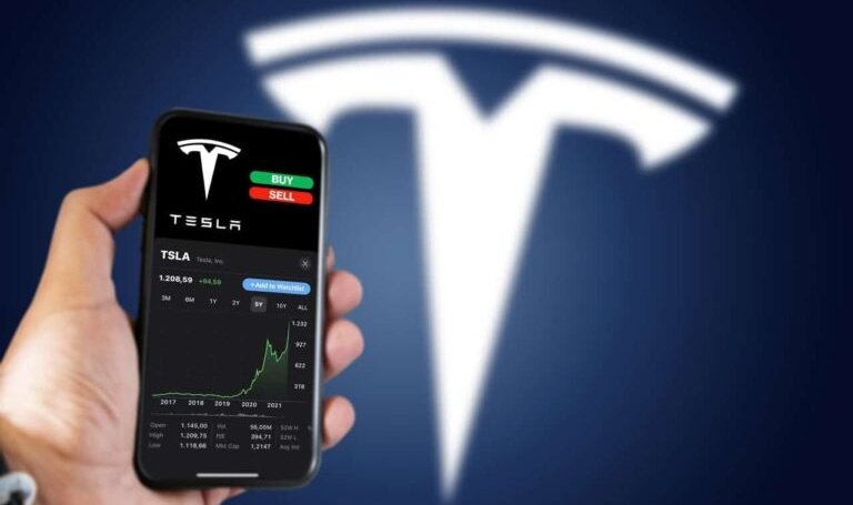 Tesla’s B Musk Deal Sends Stock Up 2.2%