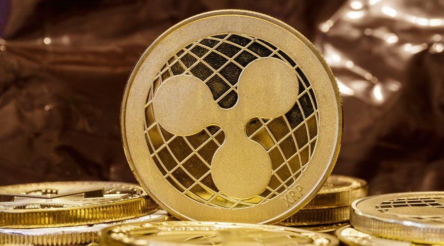 XRP Faces Bearish Pressure; Analysts Warn of Unrealistic Wealth Claims