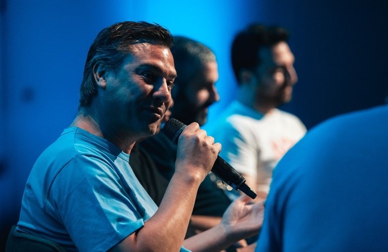 eToro Now Pays 4.3% on Cash While You Wait to Trade