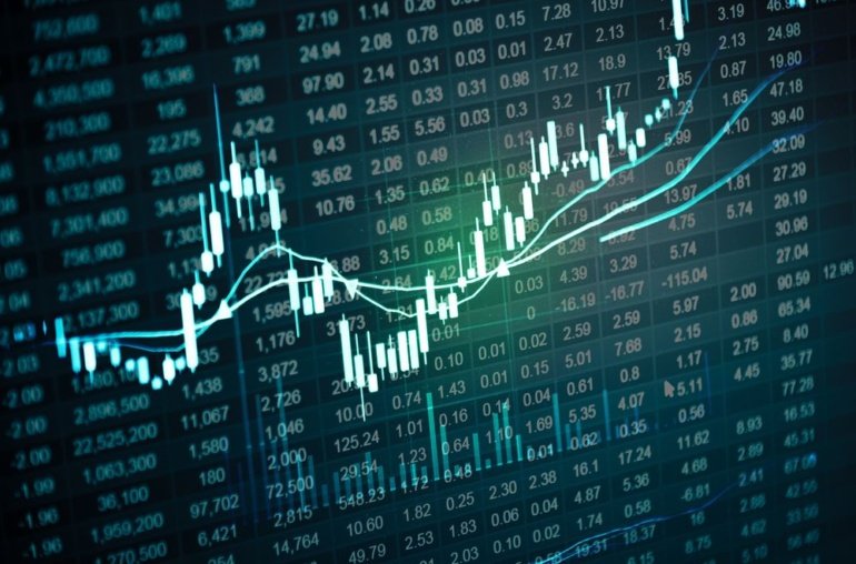 Altcoin Season Suggested by Bullish Options Action