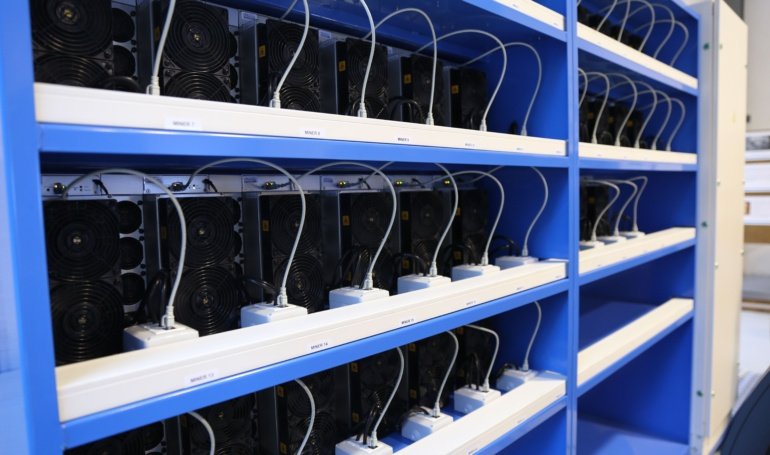 Bitcoin (BTC) Network Hashrate Returned to Record Highs in August: JPMorgan