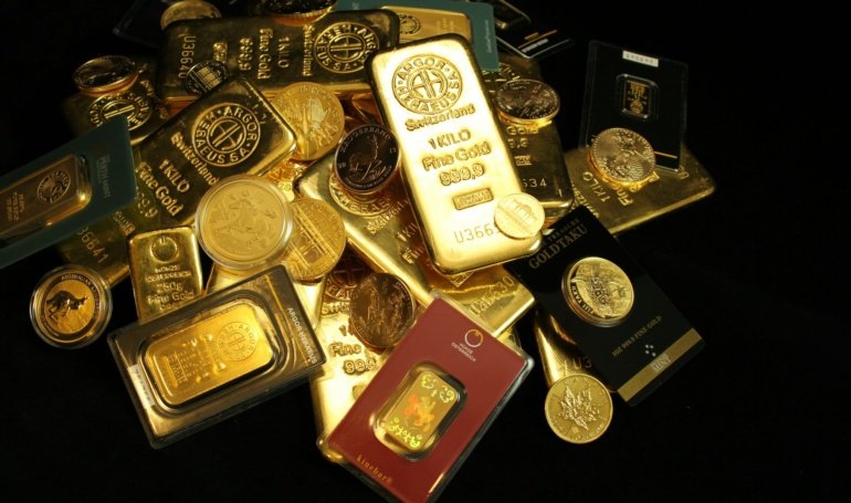 Gold Futures Climb to New Peak on Reserve Currency Shift