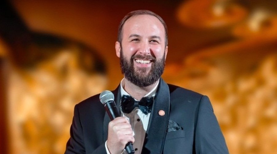 This Expert Predicts Bitcoin Will Hit 0K Once Whales Finish Selling Their Crypto