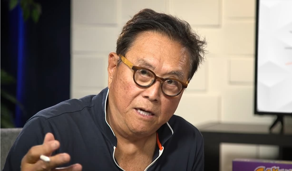 Robert Kiyosaki Says BRICS Gold-Backed Currency Will Destroy US Dollar