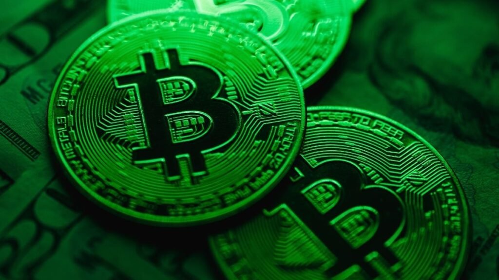 Bitcoin Whale Accumulation Signals Institutional Conviction Bitcoin Whale Accumulation Signals Institutional Conviction