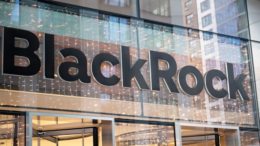 BlackRock Lowers Bitcoin ETF Swap Minimum To $1M, Widening The Buyer Pool BlackRock Lowers Bitcoin ETF Swap Minimum To $1M, Widening The Buyer Pool