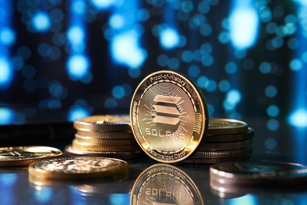 Solana Surges 5% as Charles Schwab Adds SOL, AVAX, LINK to Crypto Platform Solana Surges 5% as Charles Schwab Adds SOL, AVAX, LINK to Crypto Platform