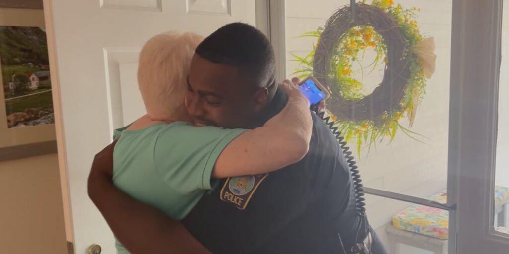 90-year-old reunites with officer who kept her from losing nearly $10,000 to crypto scam 90-year-old reunites with officer who kept her from losing nearly $10,000 to crypto scam