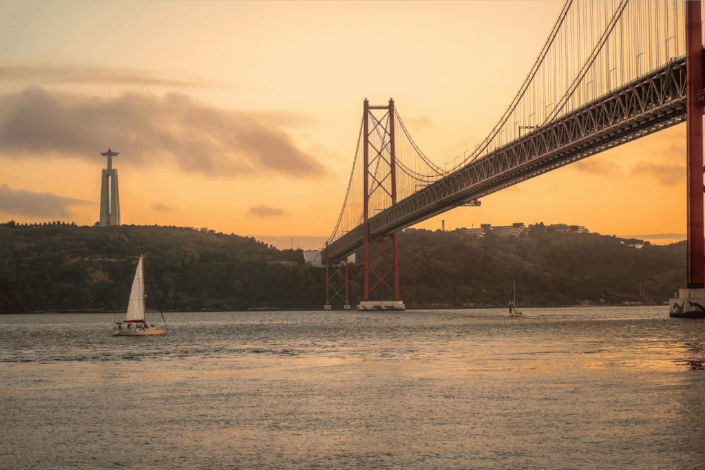 Crypto Jurisdictions: Global Regulatory Convergence