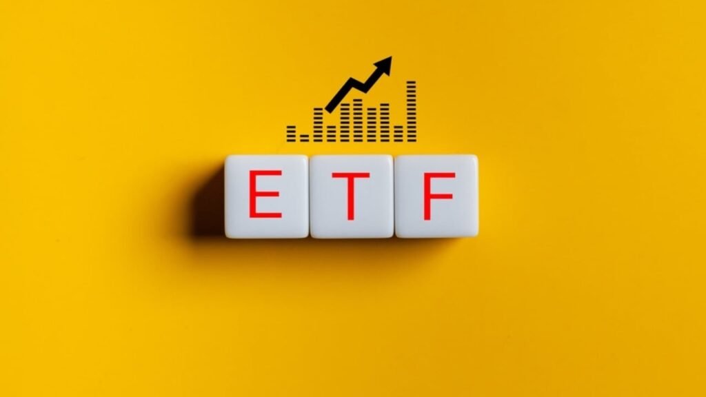 Bitcoin, Ether ETFs Add $453 Million as 6 Bitcoin, Ether ETFs Add $453 Million as 6