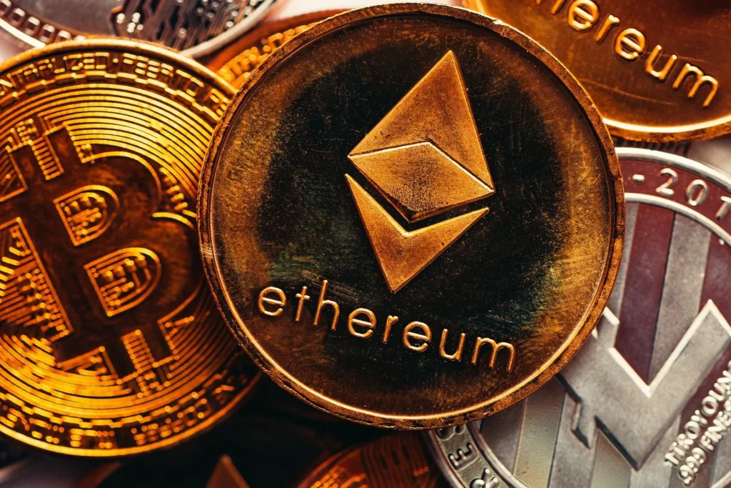 Ethereum Whale Wallets Cut Holdings by 1.7 Million ETH in Three Months Amid Possible Shift to Staking