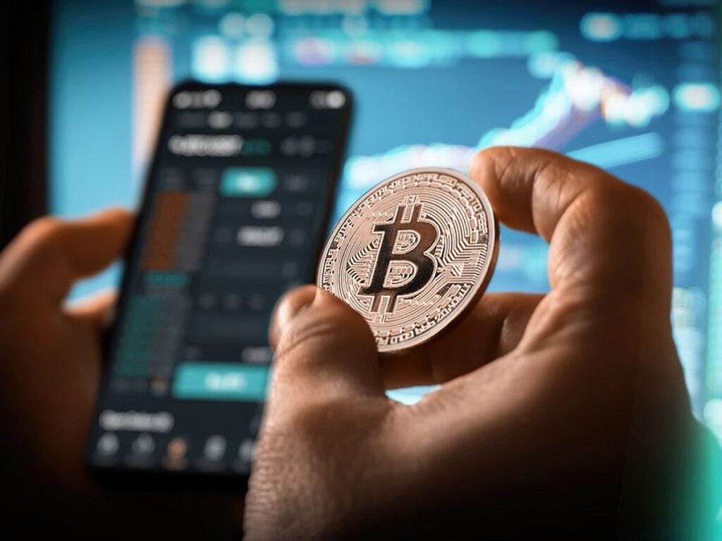 Bitcoin breaks $70,000 for first time in over two months Bitcoin breaks $70,000 for first time in over two months