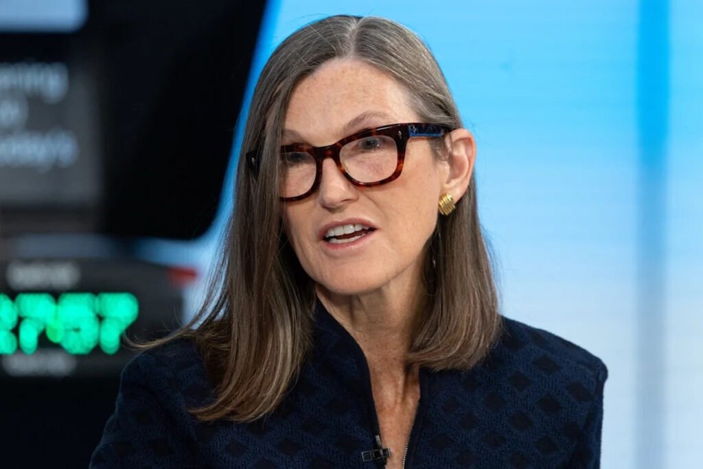 1 Popular Cryptocurrency to Buy Before It Surges by 920%, According to Cathie Wood’s Ark Invest 1 Popular Cryptocurrency to Buy Before It Surges by 920%, According to Cathie Wood's Ark Invest