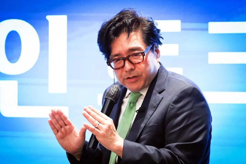Tom Lee Says BitMine Has No Reason To Sell ETH With Staking Rewards Over $300M