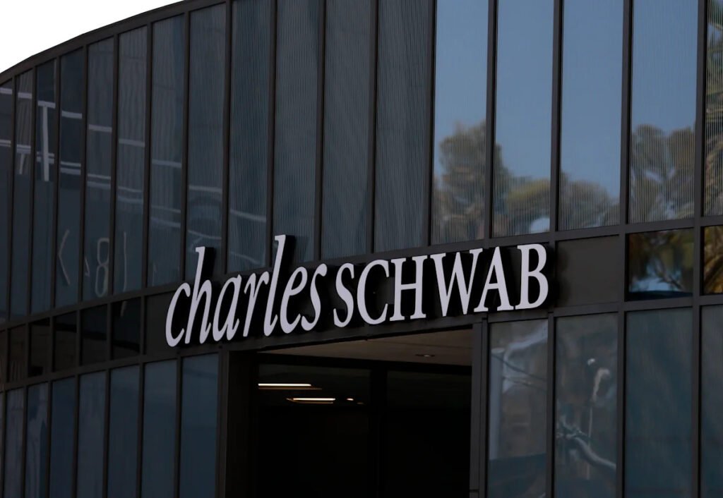 Charles Schwab expands crypto access with Solana, Avalanche, and Chainlink Charles Schwab expands crypto access with Solana, Avalanche, and Chainlink