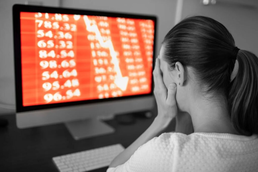 Is $100,000 the Magic Number to Bring Back Bitcoin Investors? Anthony Scaramucci Makes a Bold Case to Buy BTC Now. Is $100,000 the Magic Number to Bring Back Bitcoin Investors? Anthony Scaramucci Makes a Bold Case to Buy BTC Now.