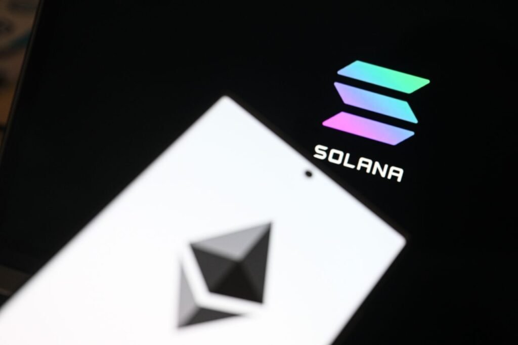 Bitwise CIO Says Ethereum-Solana Split Is Still Undecided As Both Firms Back ETH Above $8,000 By 2030 Bitwise CIO Says Ethereum-Solana Split Is Still Undecided As Both Firms Back ETH Above $8,000 By 2030