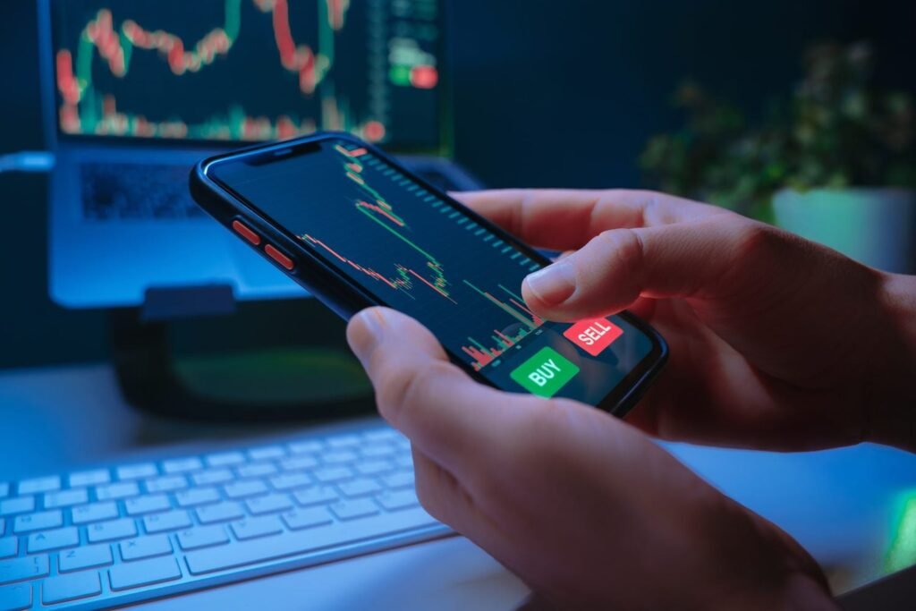 Is XRP Bullish Again, or Is This a Relief Rally Before One More Flush? Is XRP Bullish Again, or Is This a Relief Rally Before One More Flush?