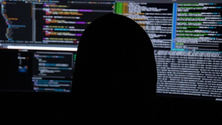 A hacker turned 25 cents of bitcoin into 46 billion fake BTC tokens on a DeFi bridge A hacker turned 25 cents of bitcoin into 46 billion fake BTC tokens on a DeFi bridge