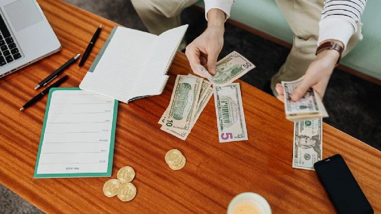 Tether’s CEO Plans for Top 5 Status Among US Treasury Buyers Tether’s CEO Plans for Top 5 Status Among US Treasury Buyers