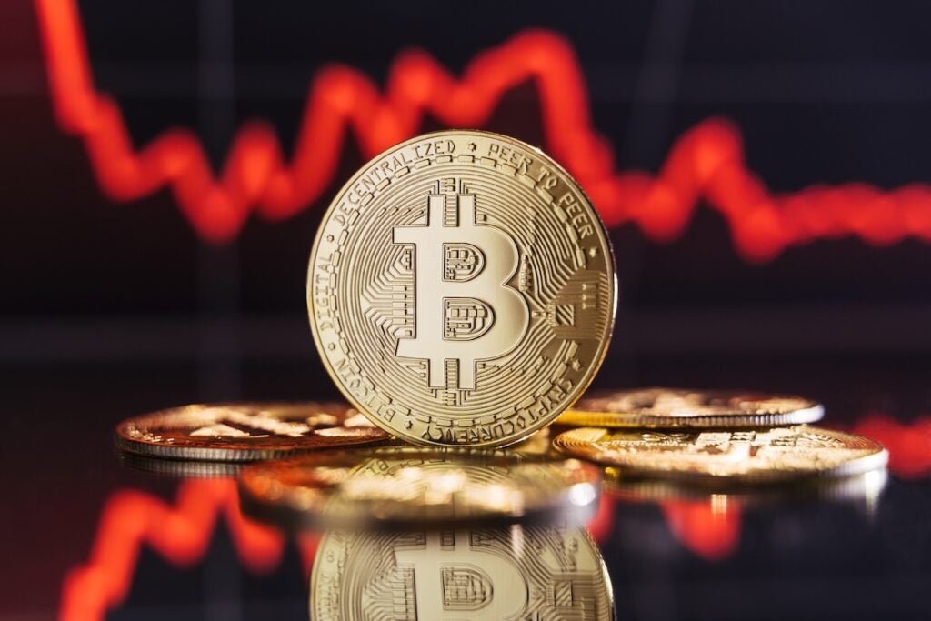 Bitcoin Falls 3% After Jobs Report Beats Estimates: What’s Going On? Bitcoin Falls 3% After Jobs Report Beats Estimates: What's Going On?