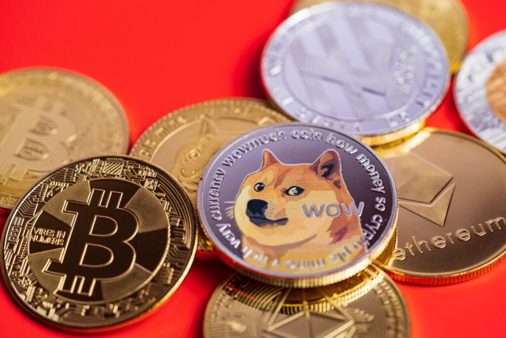 DOGE Surges 10%, Attempts Reversal as Japanese Fund Exits Position at a Loss DOGE Surges 10%, Attempts Reversal as Japanese Fund Exits Position at a Loss