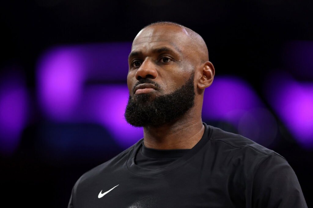 Calls Mount Against LeBron James After Announcing Partnership With $9 Billion Crypto Company Calls Mount Against LeBron James After Announcing Partnership With $9 Billion Crypto Company