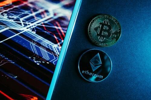 Crypto investor pardoned by Trump donates £36 million to Farage's Reform UK