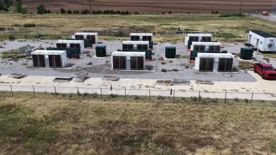 El Reno Bitcoin mining facility had no permits, built unauthorized fire hydrant, and differs from data centers driving statewide debate El Reno Bitcoin mining facility had no permits, built unauthorized fire hydrant, and differs from data centers driving statewide debate