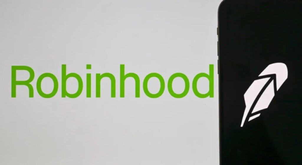 What’s the Better Buy Right Now: Robinhood or Solana? What's the Better Buy Right Now: Robinhood or Solana?