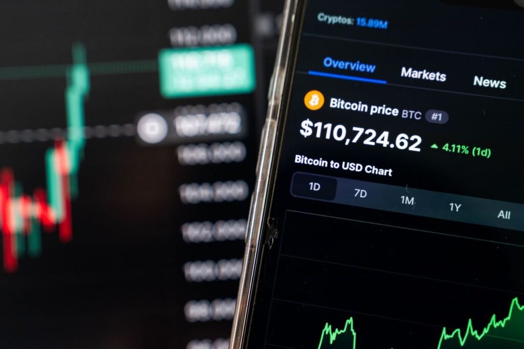 The 200-Week Bitcoin Signal That Built ‘Generational Wealth’ And Called Every Bottom Since 2015 Just Fired Again The 200-Week Bitcoin Signal That Built 'Generational Wealth’ And Called Every Bottom Since 2015 Just Fired Again