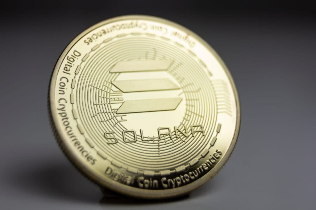 Solana Drops 3.5% to $97 After the CLARITY Vote Falls Short. Is $94 the Floor?